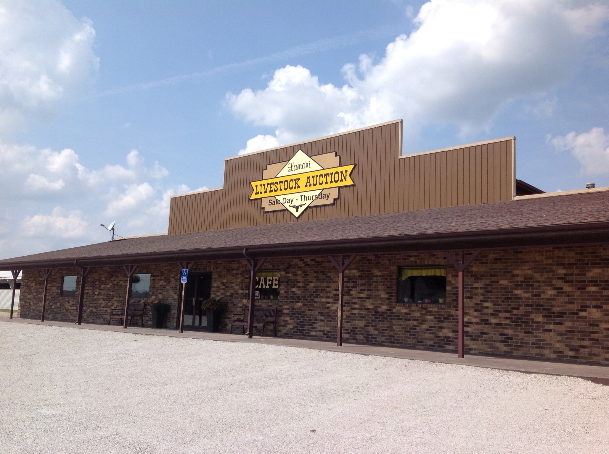 Lamoni Livestock Auction We treat you like family